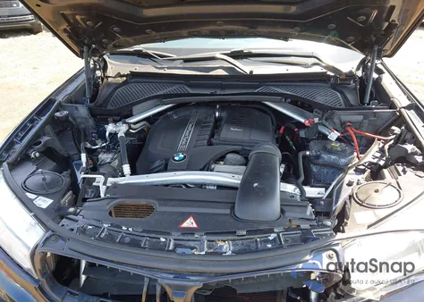 2015 BMW X5 xDrive35I z USA, uszkodzony, nr VIN 5UXKR0C54F0P05896